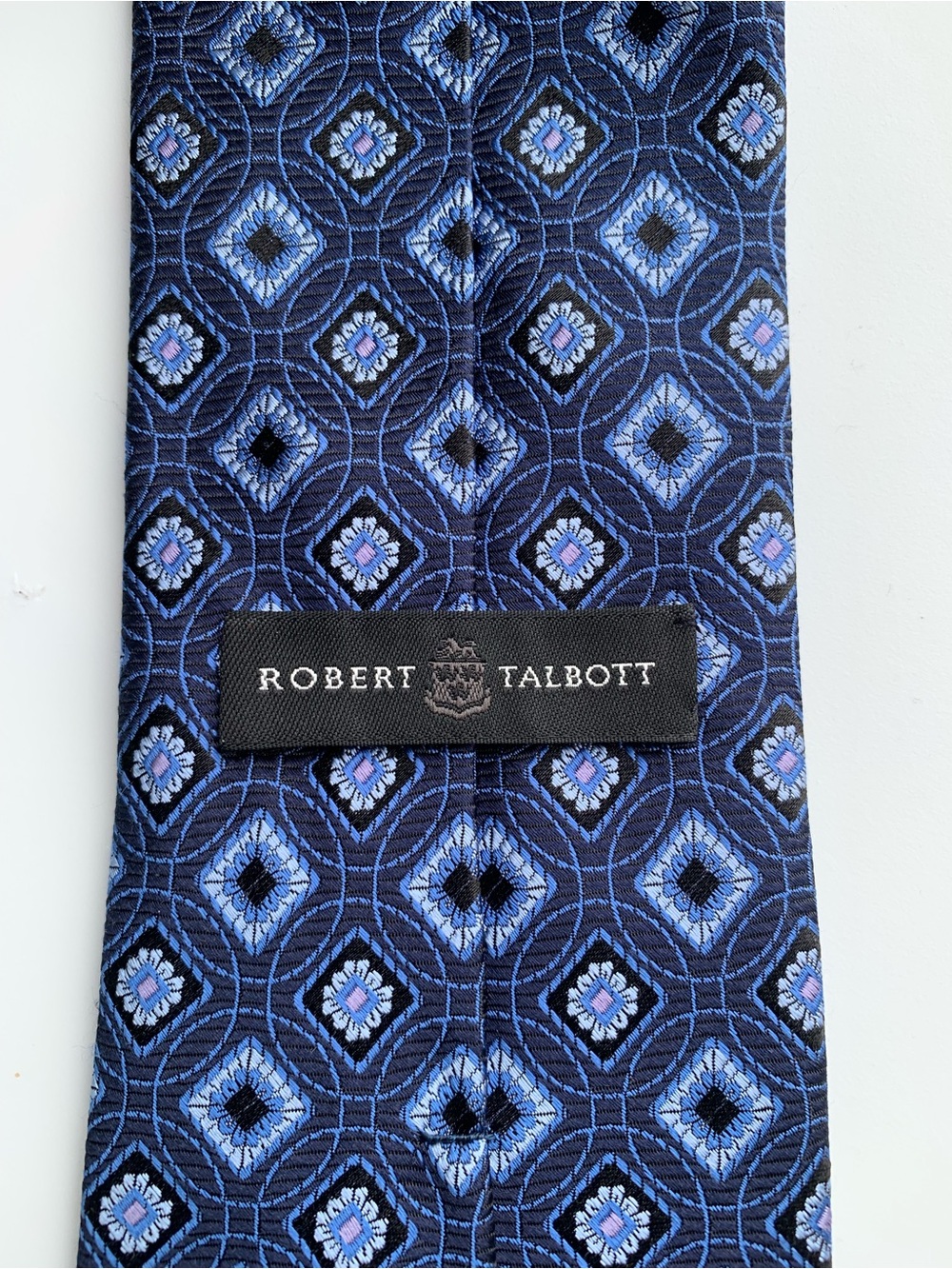 Robert Talbott hand sewn silk blue tie . Made in USA - Picture 3 of 9